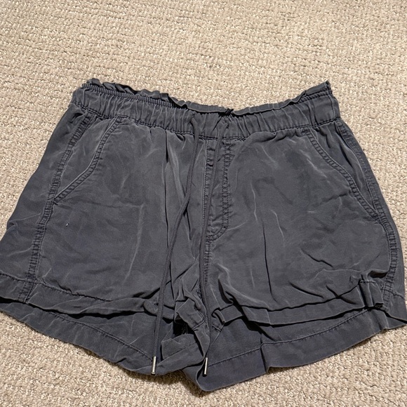 LOFT Pants - LOFT Charcoal Shorts